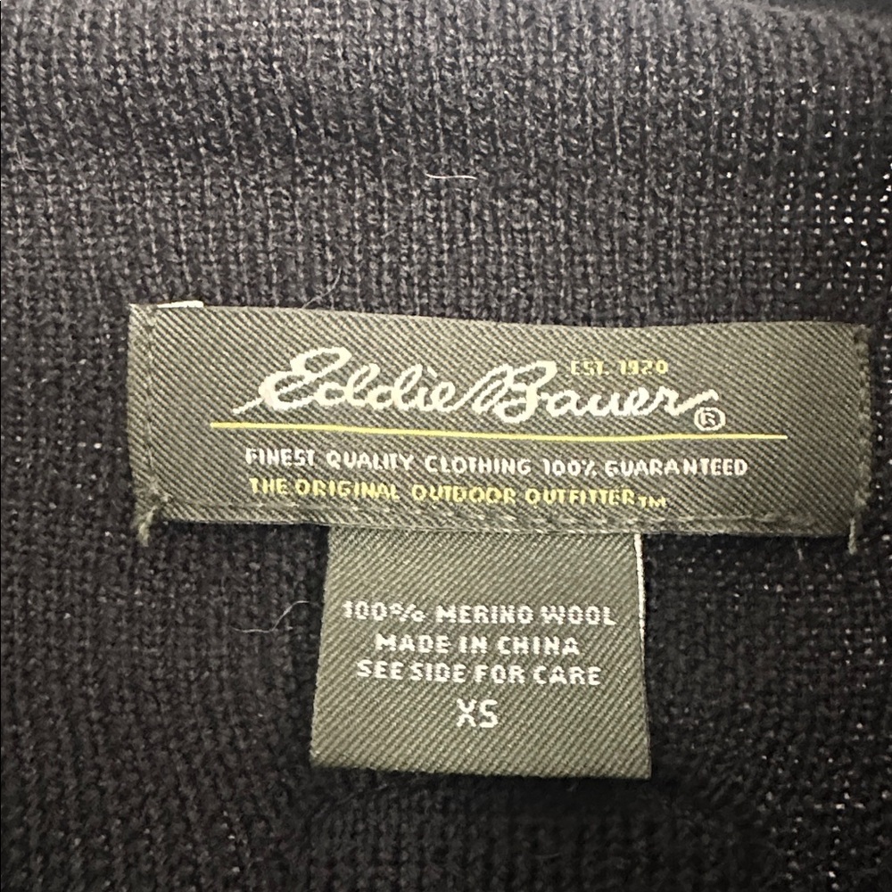 Gorgeous Eddie Bauer black Merino wool sweater XS - Picture 4 of 10